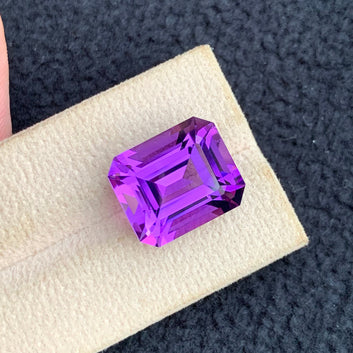 Pink Purple Amethyst ring
Pink Purple Amethyst pendant
Large emerald cut amethyst gemstone from Brazil
Premium faceted pink purple amethyst loose stone
Certified natural amethyst gemstone close-up view
