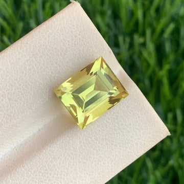 lemon Quartz
Lemon Quartz Baguette Cut 6.55 Carats