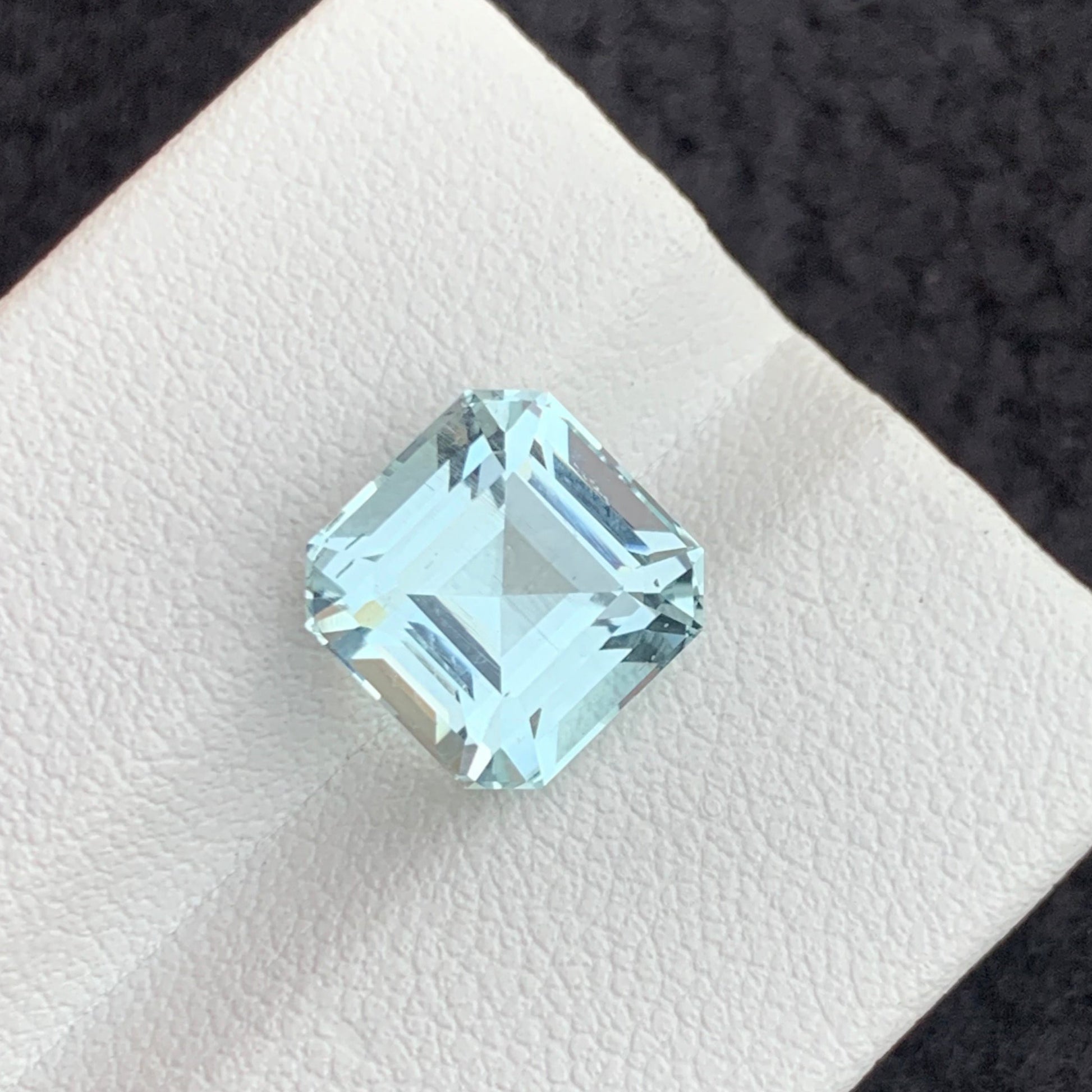 Aquamarine Gemstone ring
Aquamarine Gemstone pendant
Light blue aquamarine Asscher cut stone
VVS clarity aquamarine gemstone