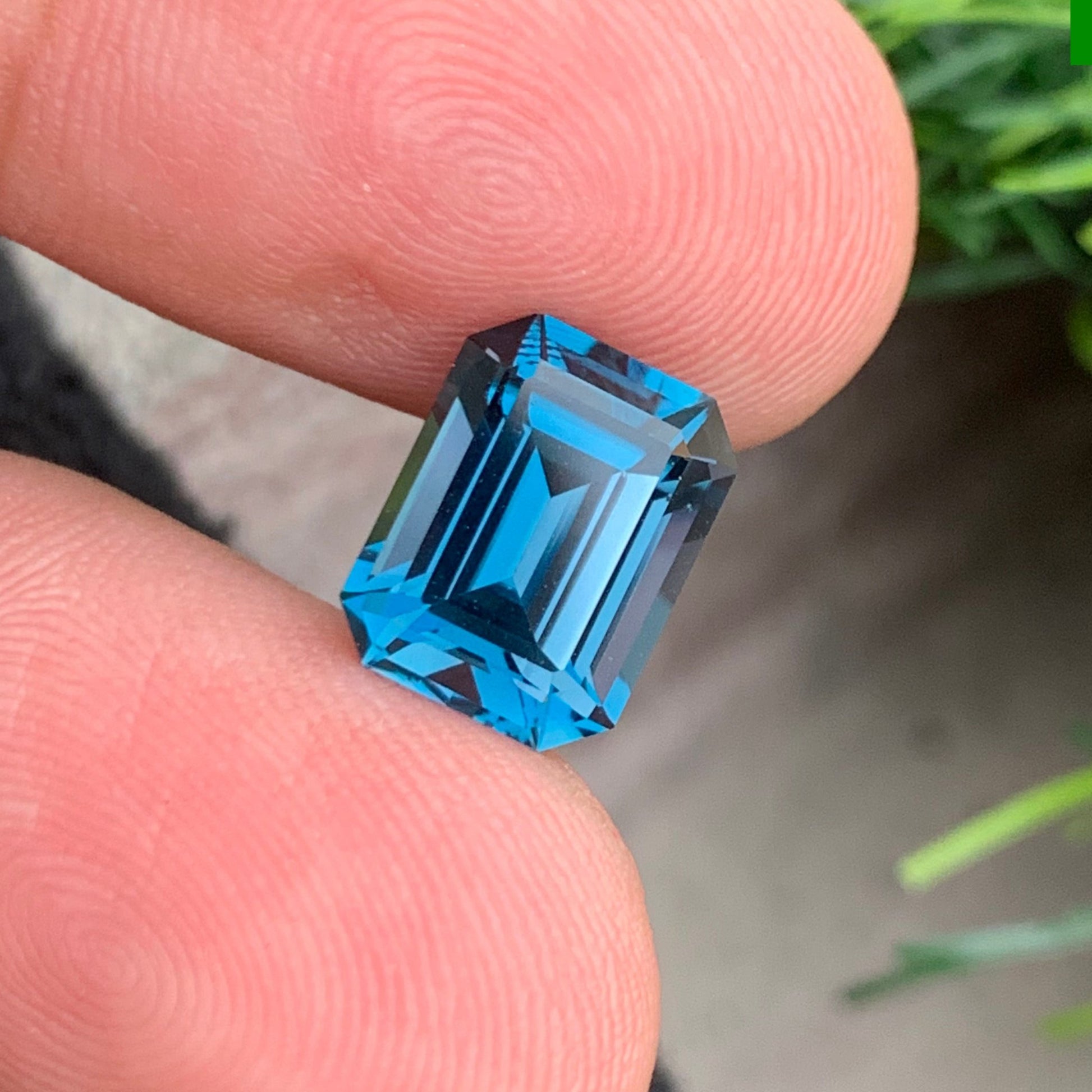 London Blue Topaz Loose Stone for Custom Jewelry – Onestep Gems