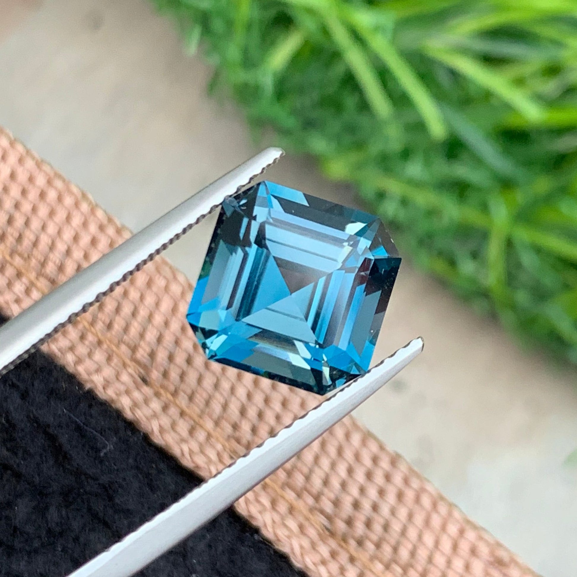 Loose London Blue Topaz Gemstone Asscher Cut