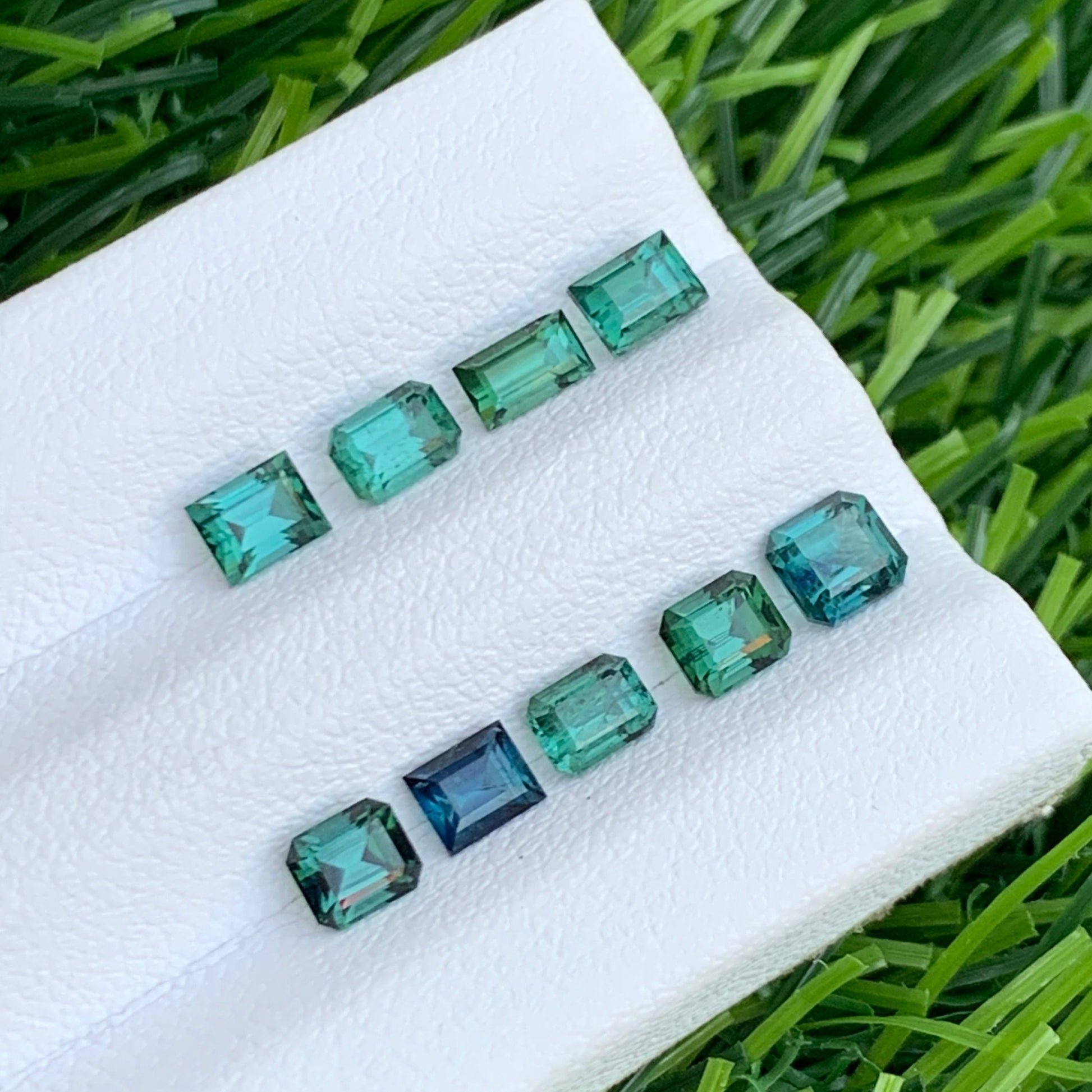 
Loose bluish green tourmaline stones for ringstourmaline lot