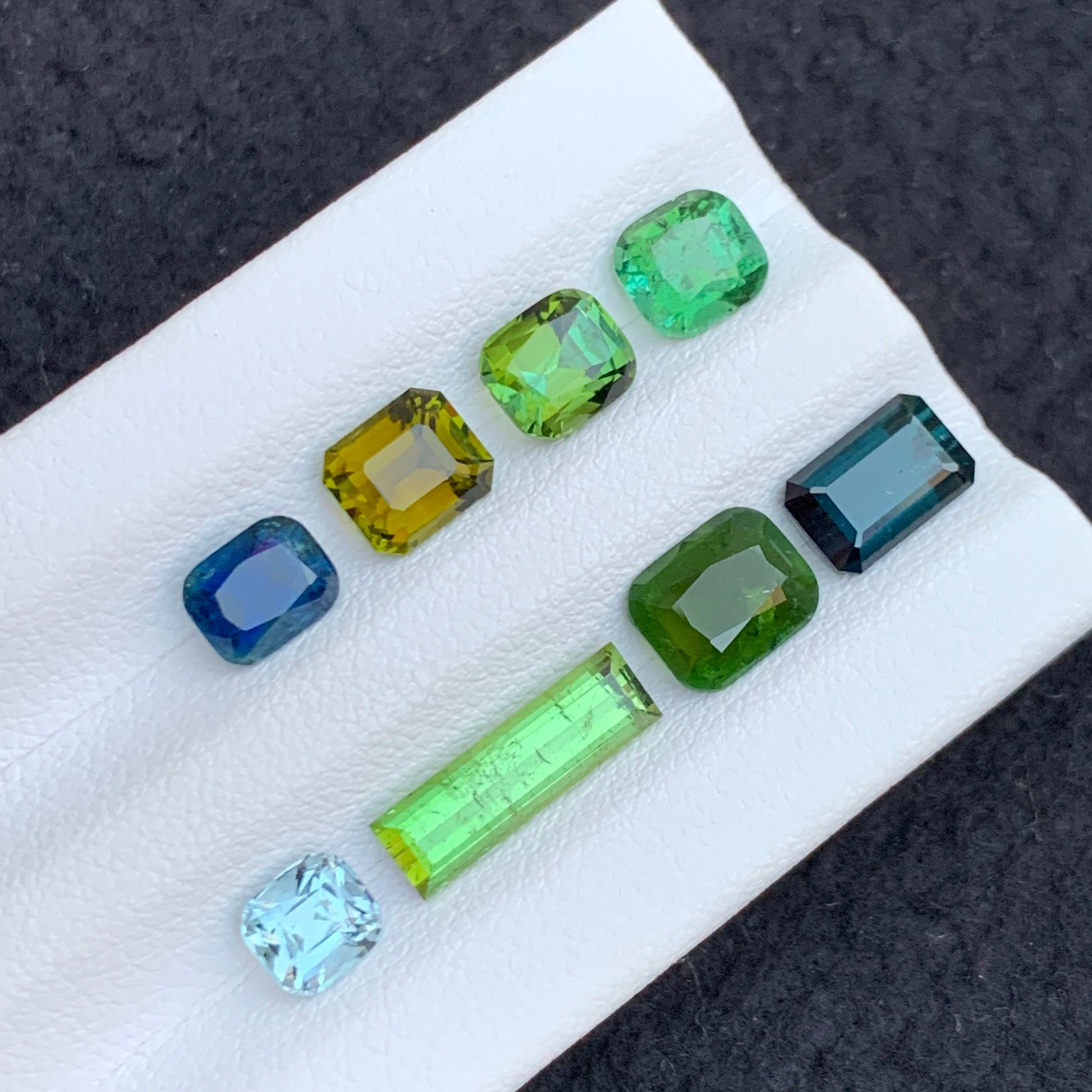 mix color Tourmaline Lot
Loose tourmaline stones Afghanistan origin