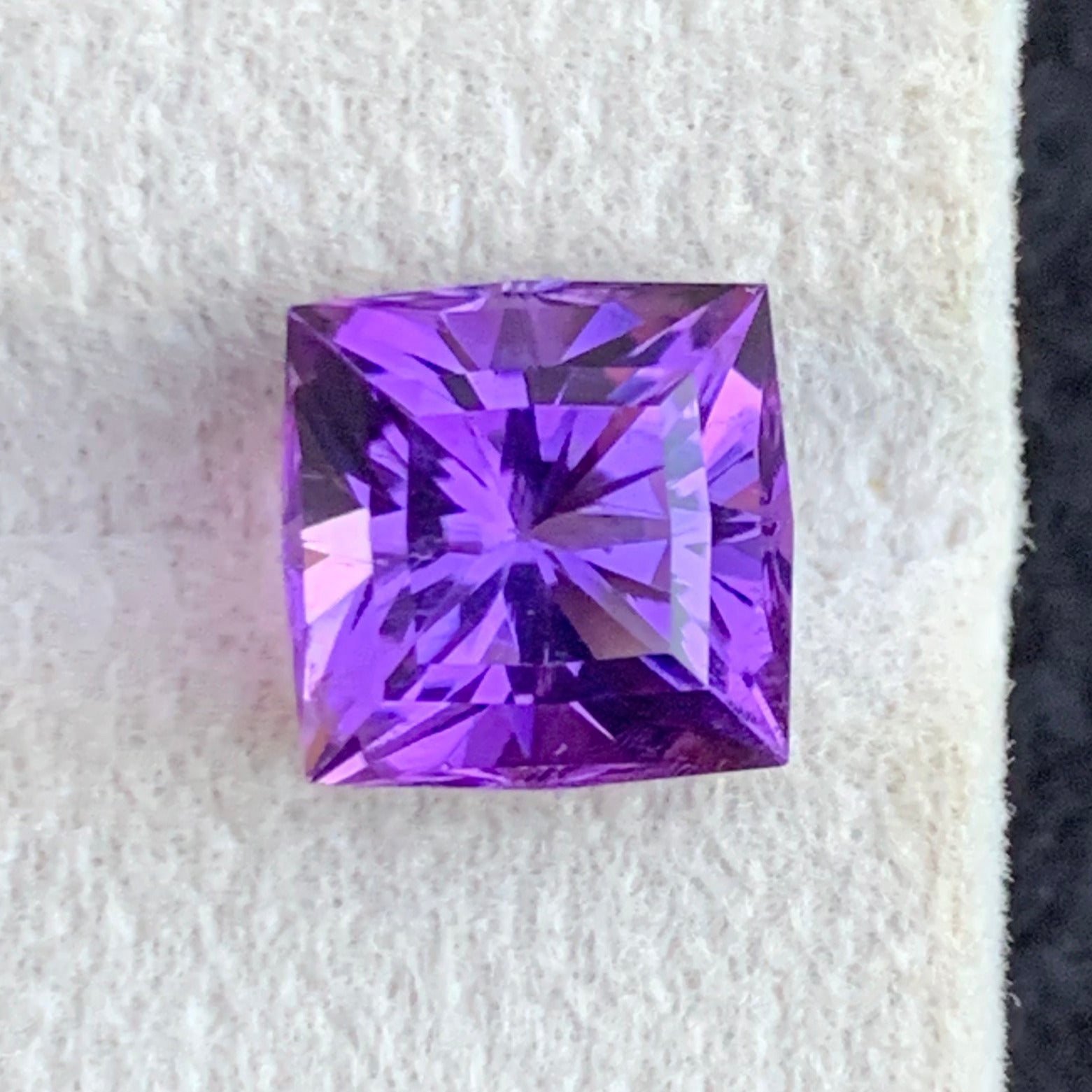 Natural Pink Purple Amethyst 3.90 Ct
Baguette Cut Amethyst from Brazil
Faceted Pink Purple Amethyst for Jewelry
Untreated Brazilian Amethyst 3.90 Carats