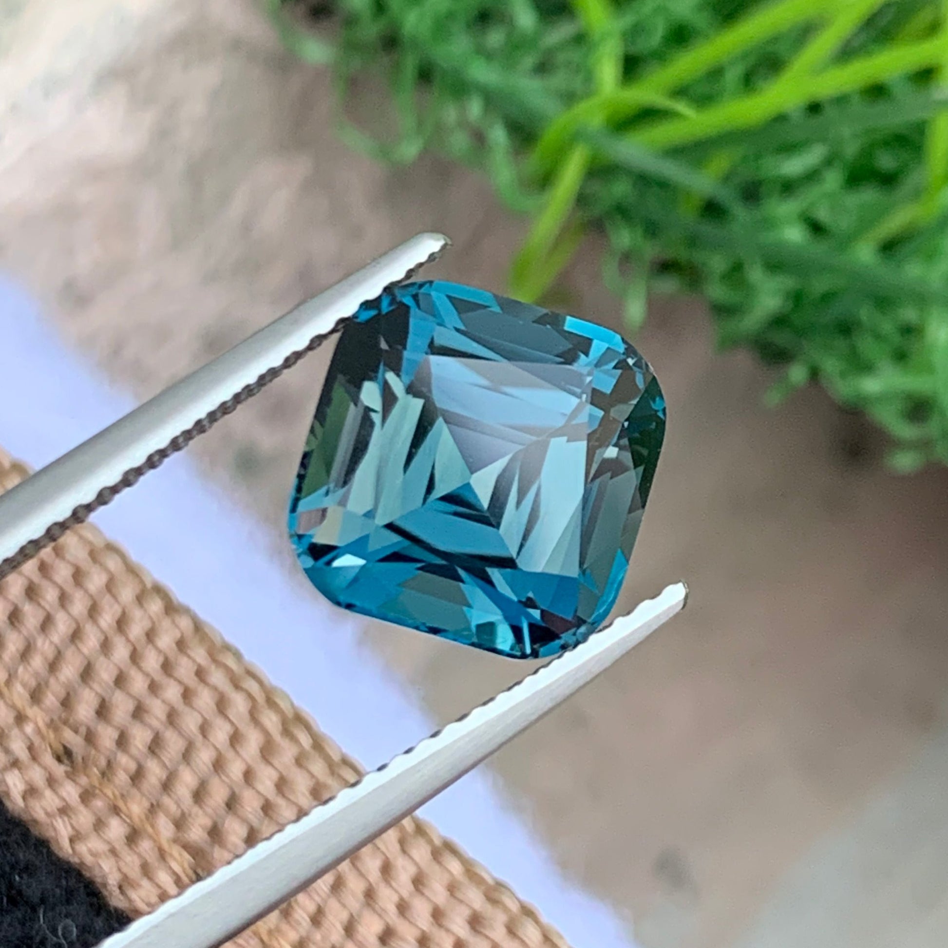 Luxury Blue Topaz Stone for Custom Engagement Ring USA