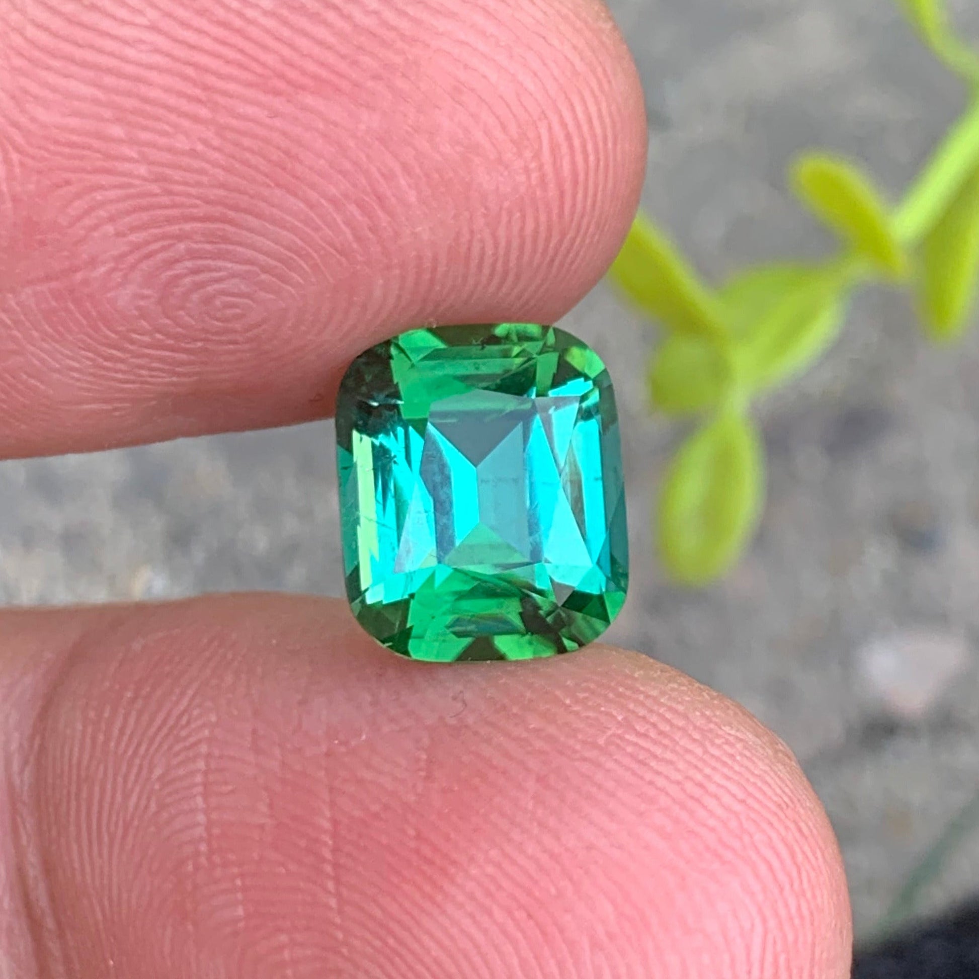 natural tourmaline loose gemstone
green blue tourmaline cushion cut