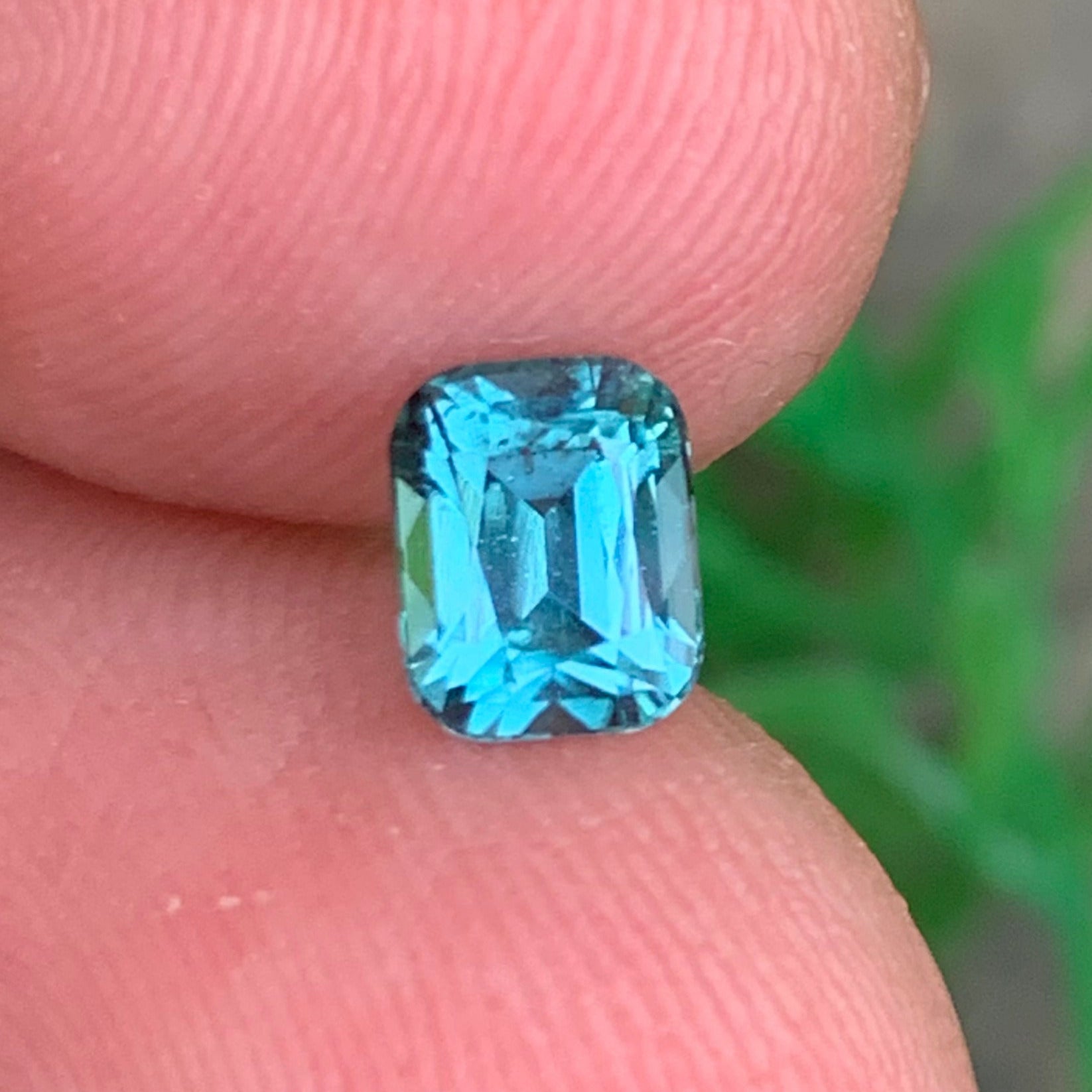  Blue Lagoon Tourmaline
 Lagoon Tourmaline ring
 Lagoon Tourmaline gift