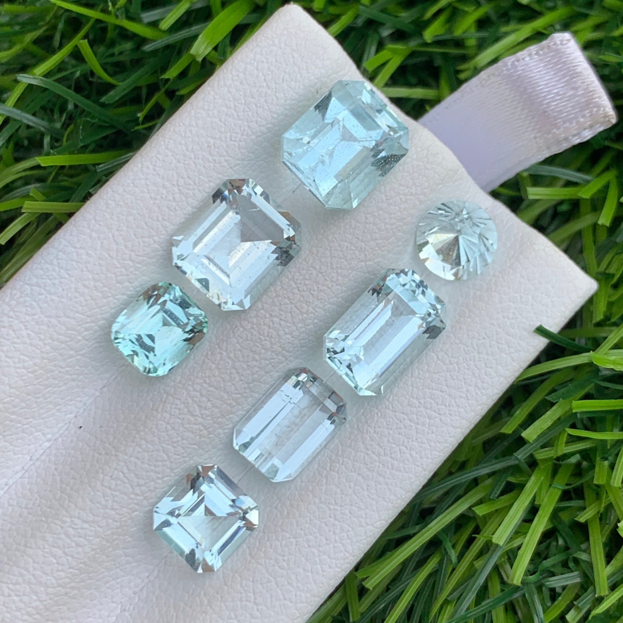 Natural Aquamarine Lot 13.75 Carats Loose Gemstones