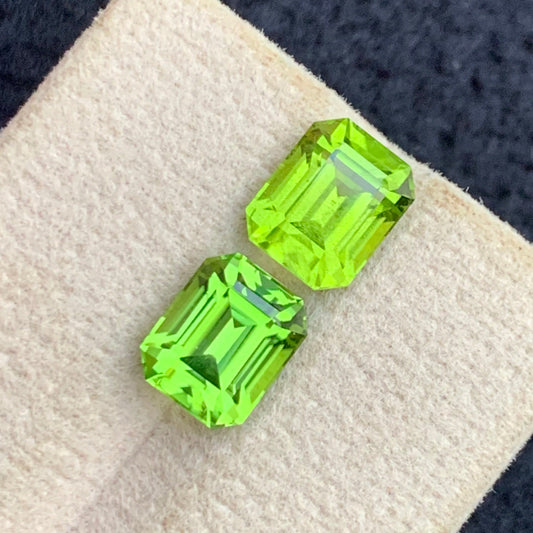 Green Peridot Gemstone
Green Peridot Gemstone jewelry
Natural Green Peridot Gemstone Pair 5.50 Carats Emerald Cut Pakistan

Matching Green Peridot Pair VVS Clarity Loose Gemstones