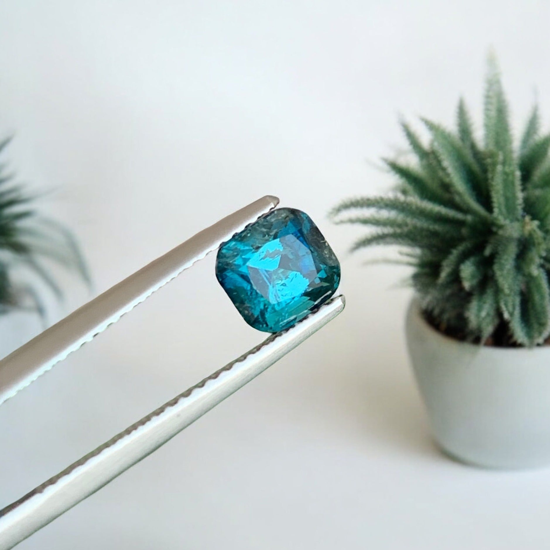 ink blue Gemstone
Natural Ink Blue Tourmaline Gemstone from Afghanistan