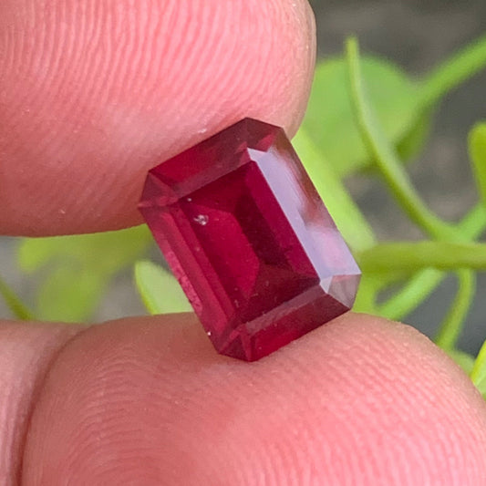 3.35 Carat Rhodolite Garnet Emerald Cut
Natural Madagascar Rhodolite Garnet