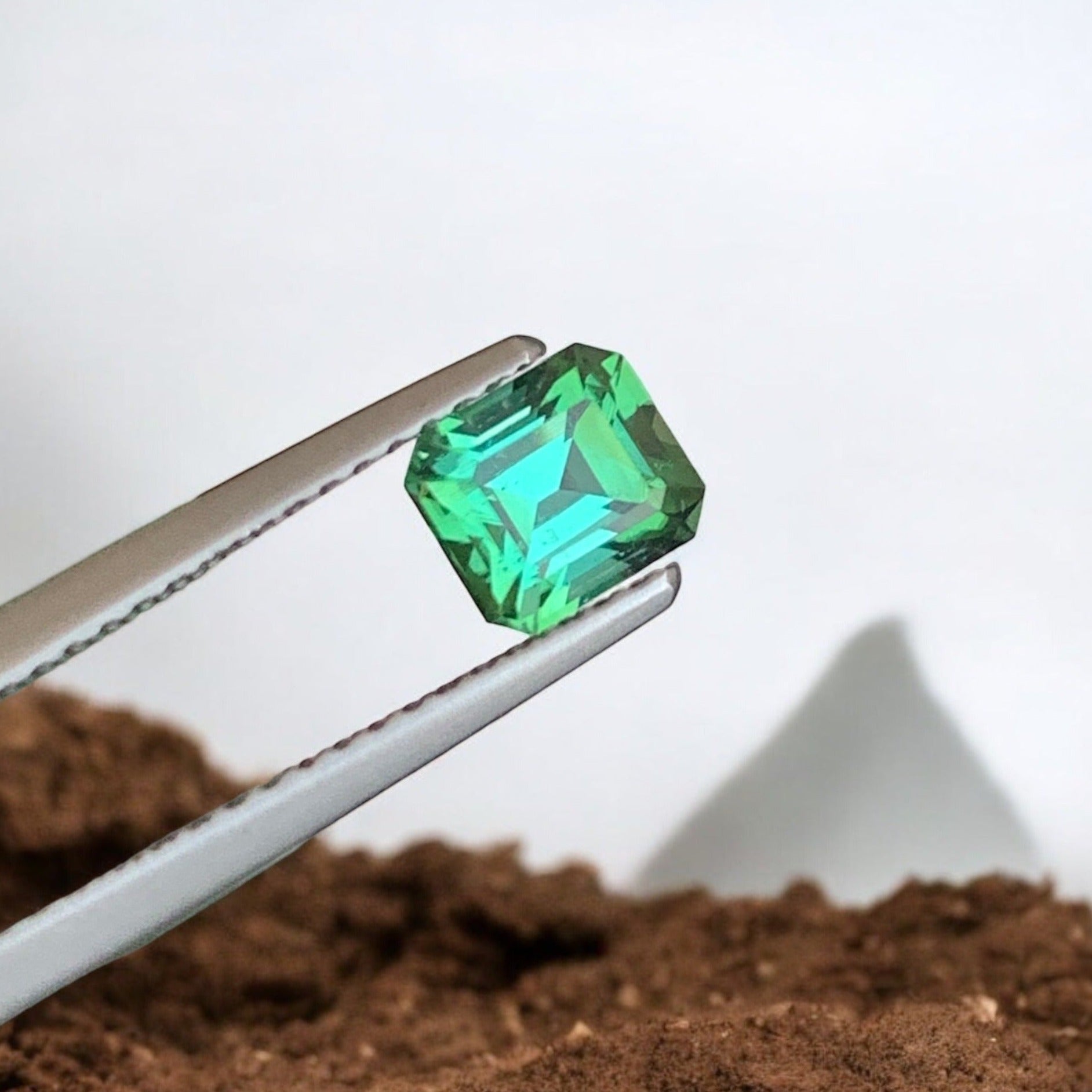 Loose Bluish Green Tourmaline
Natural VVS clarity tourmaline gem from Afghanistan