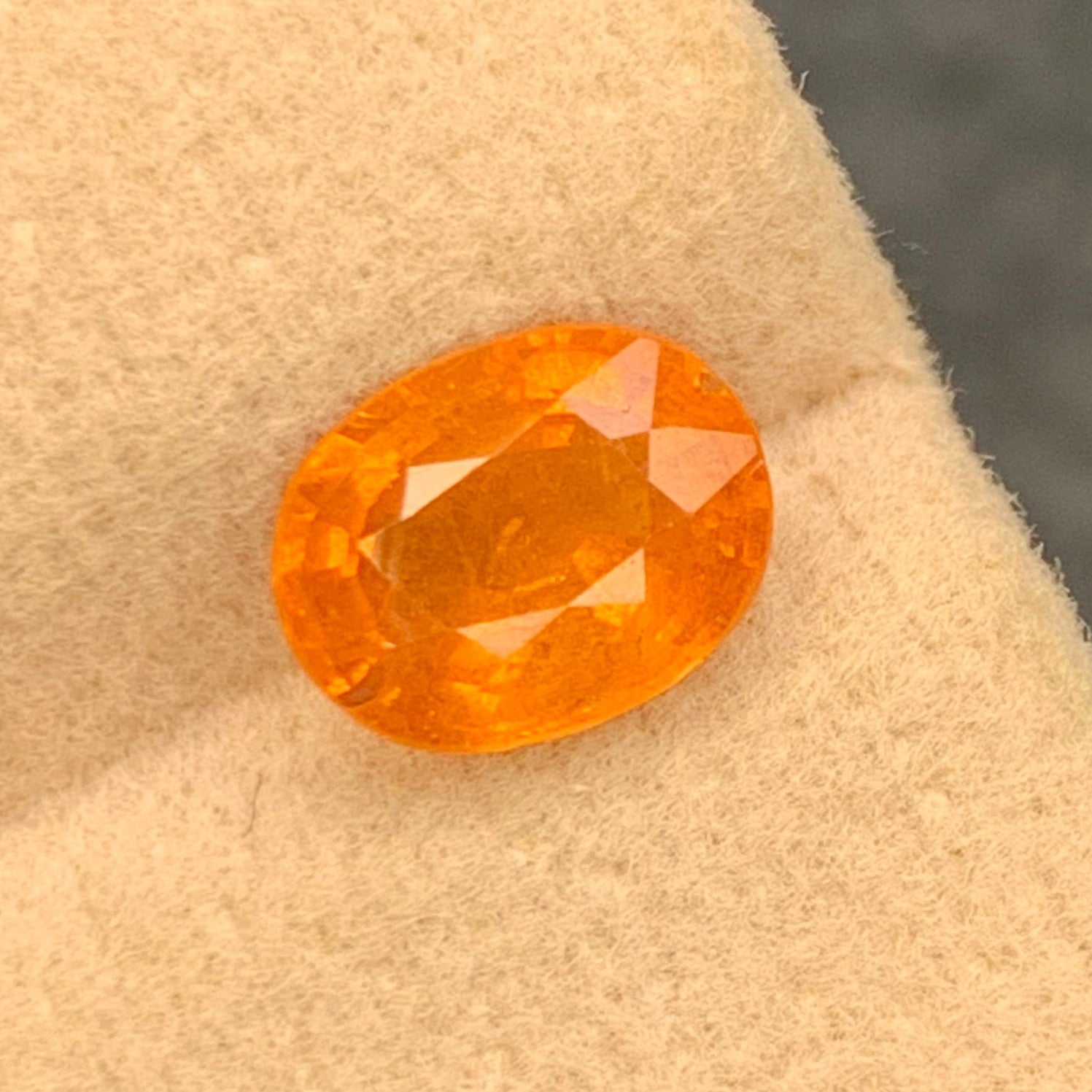 African spessartite garnet loose gemstone
Oval cut orange garnet for jewelry