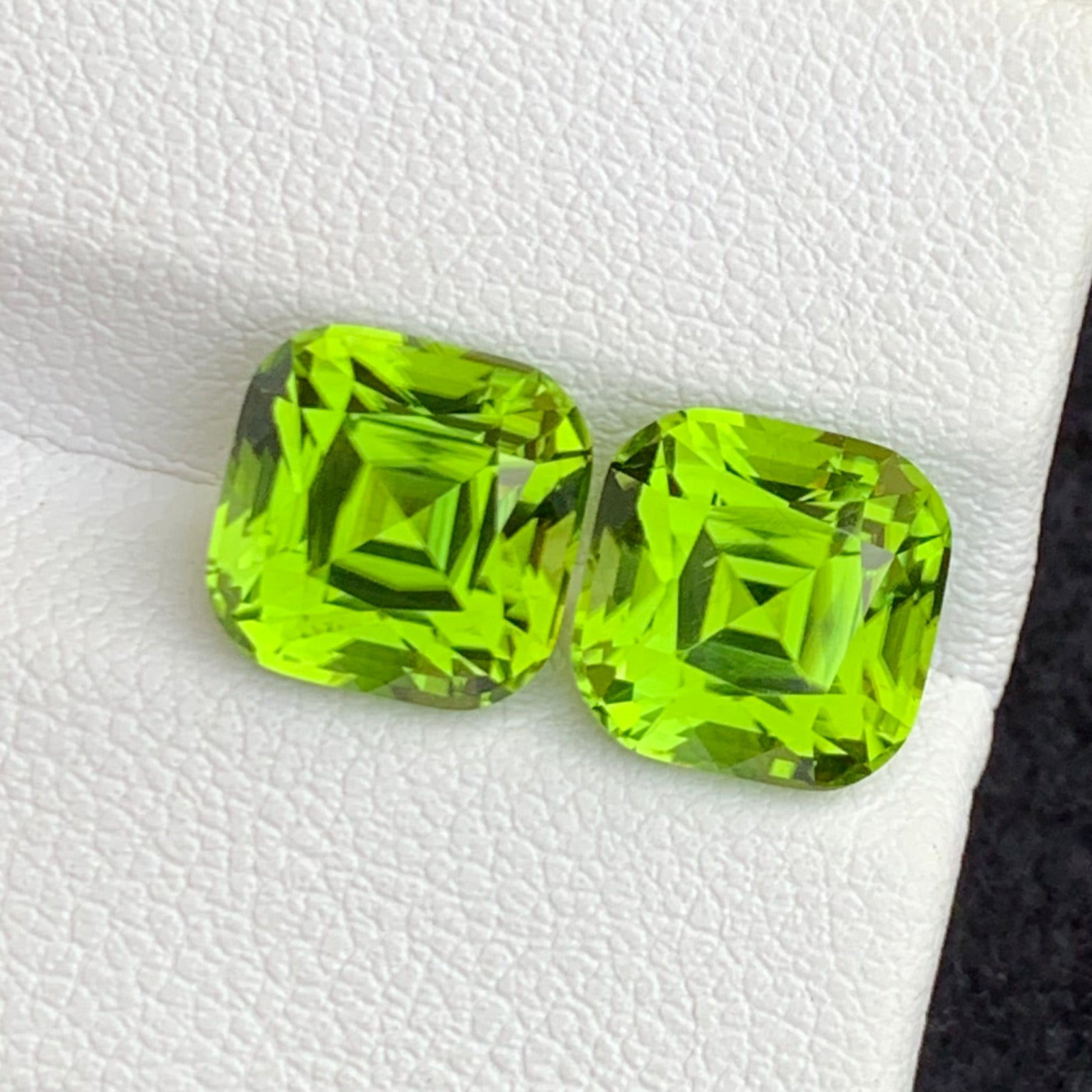 Green Peridot earrngs