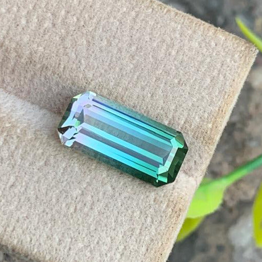 Natural untreated bicolor tourmaline gemstone
Luxury emerald cut tourmaline for jewelry design