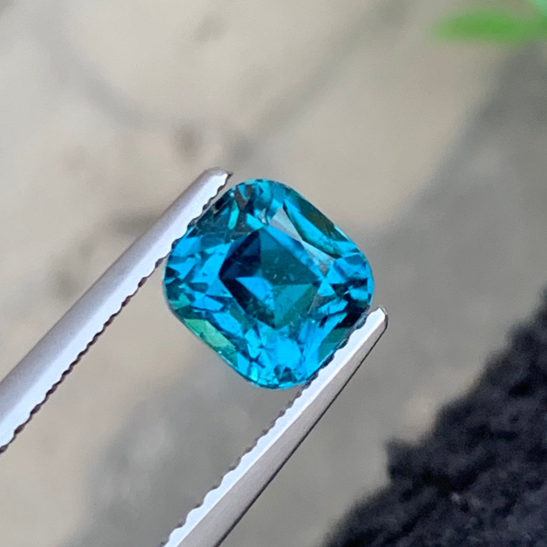Natural untreated vivid blue tourmaline stone
Luxury blue tourmaline gemstone for jewelry