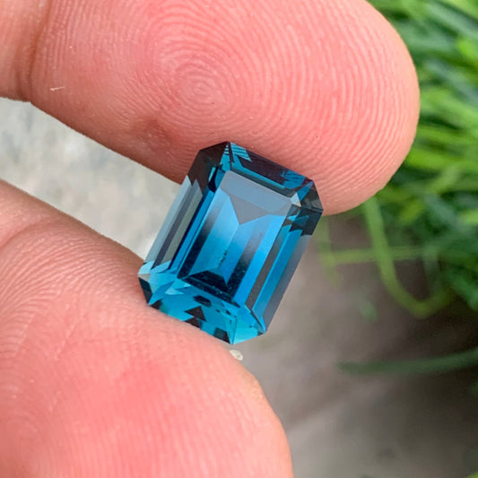 Onestep Gems 5.05 Carat London Blue Topaz Emerald Cut