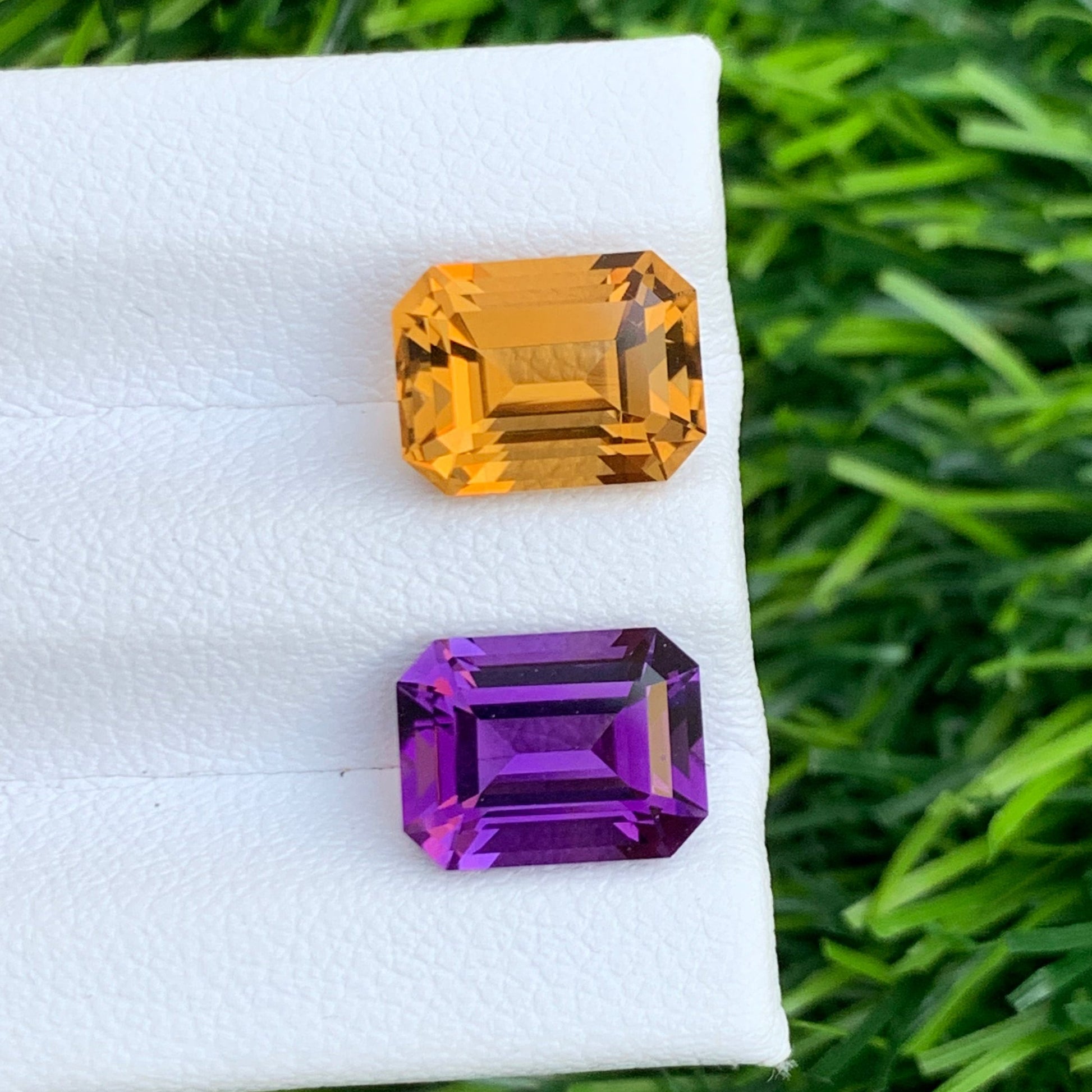 Onestep Gems Bi-Color Gemstone Pair