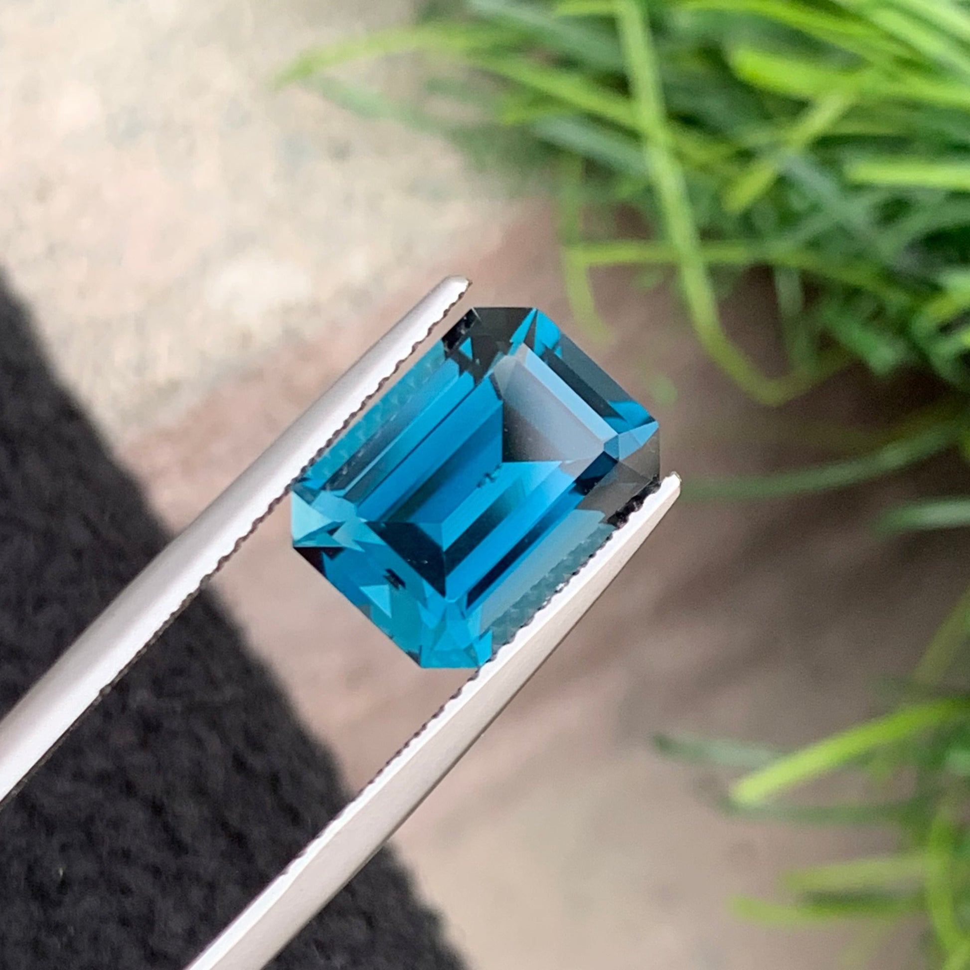 Onestep Gems Loose London Blue Topaz Stone 5.05 Ct