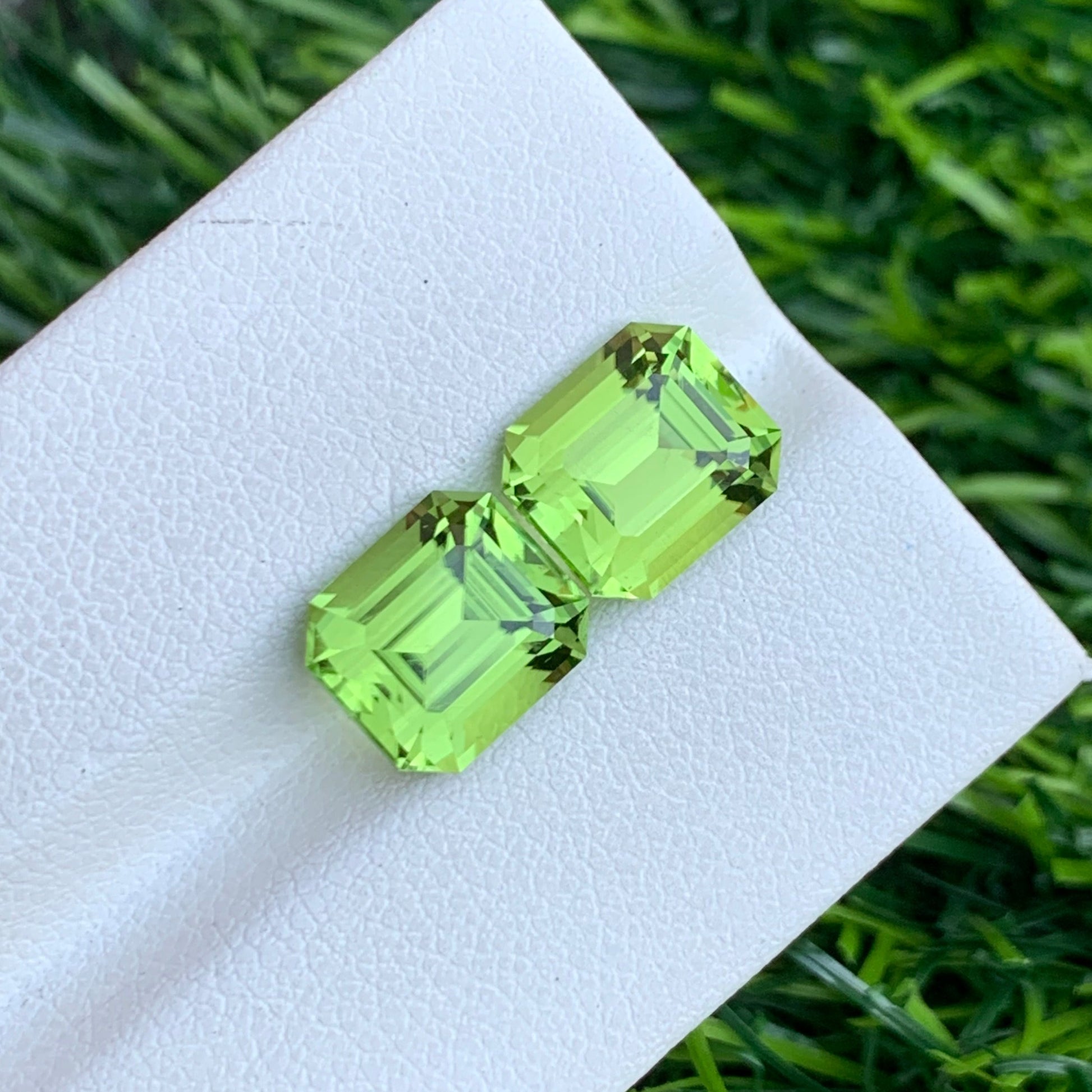 Peridot Gem Pair on Measurement Grid – OneStep Gems

