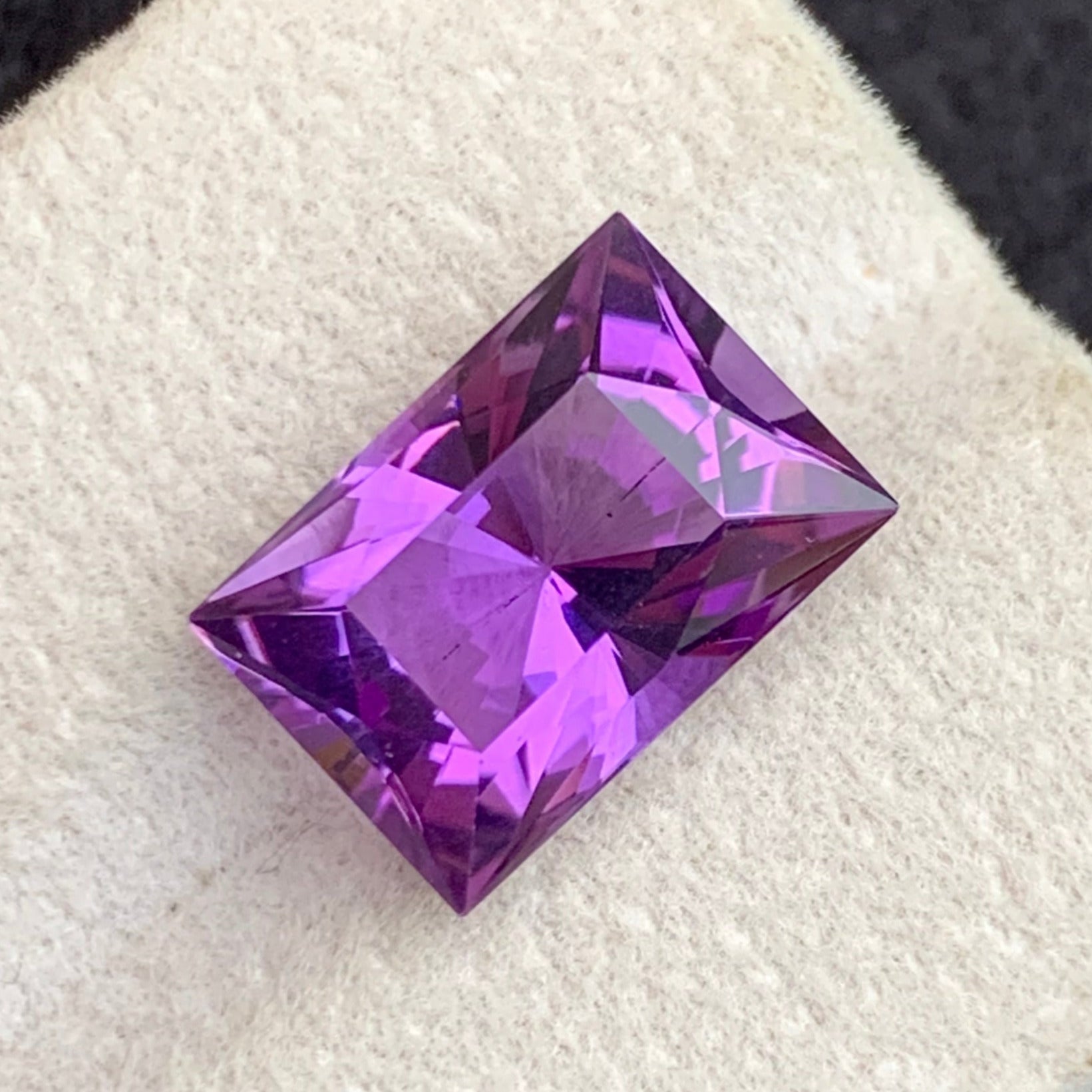 Brazilian Amethyst Gem
Pink Purple Amethyst