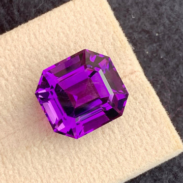 Pink purple amethyst long Asscher cut gemstone
11.45 carat Brazilian amethyst gemstone