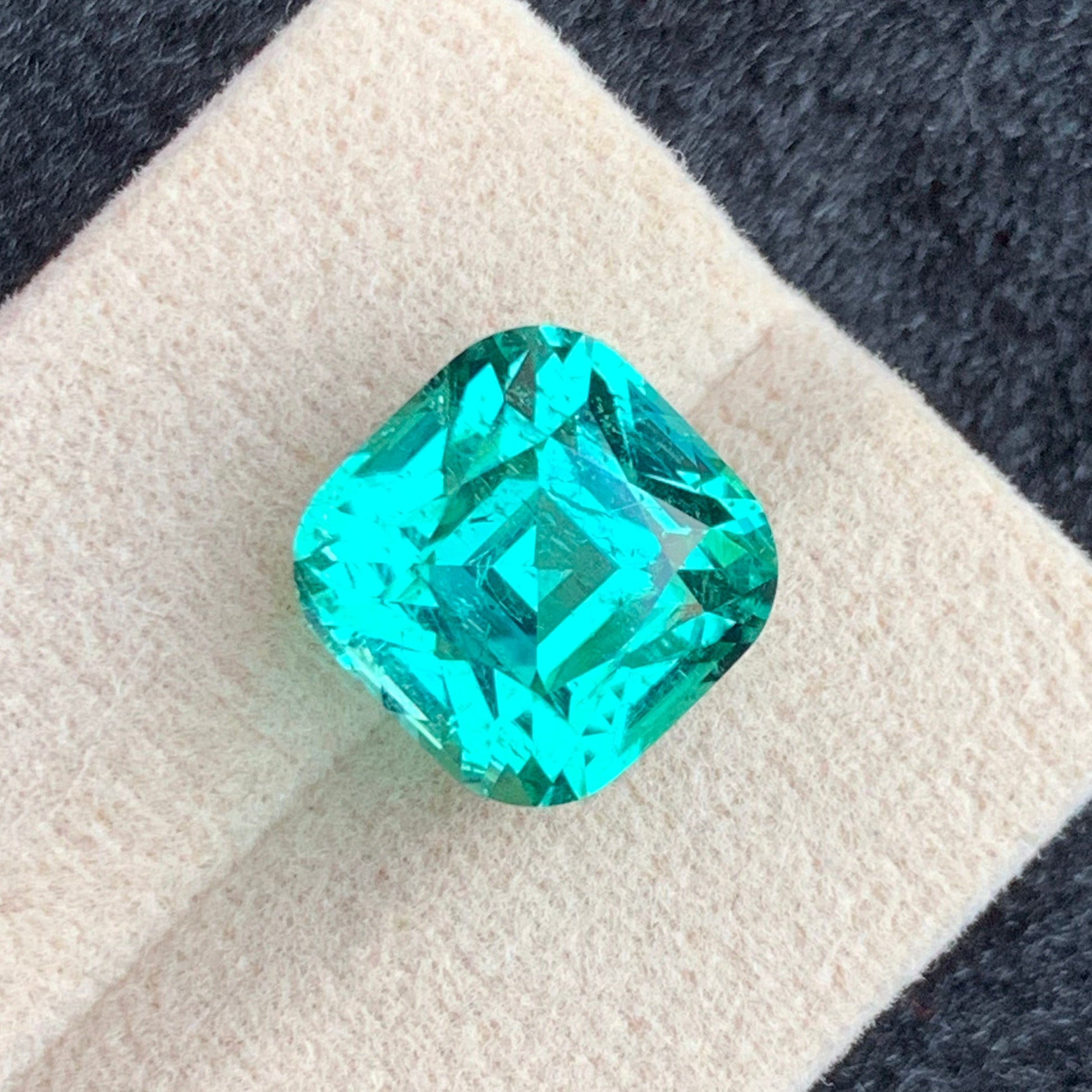 Rare ocean color tourmaline cushion cut gemstone
Collector quality Afghan lagoon tourmaline 11.05 carats