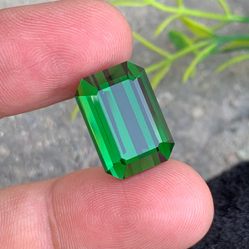 Rich Green Tourmaline 20.45 Carats Emerald Cut
Natural Afghan Green Tourmaline Gemstone