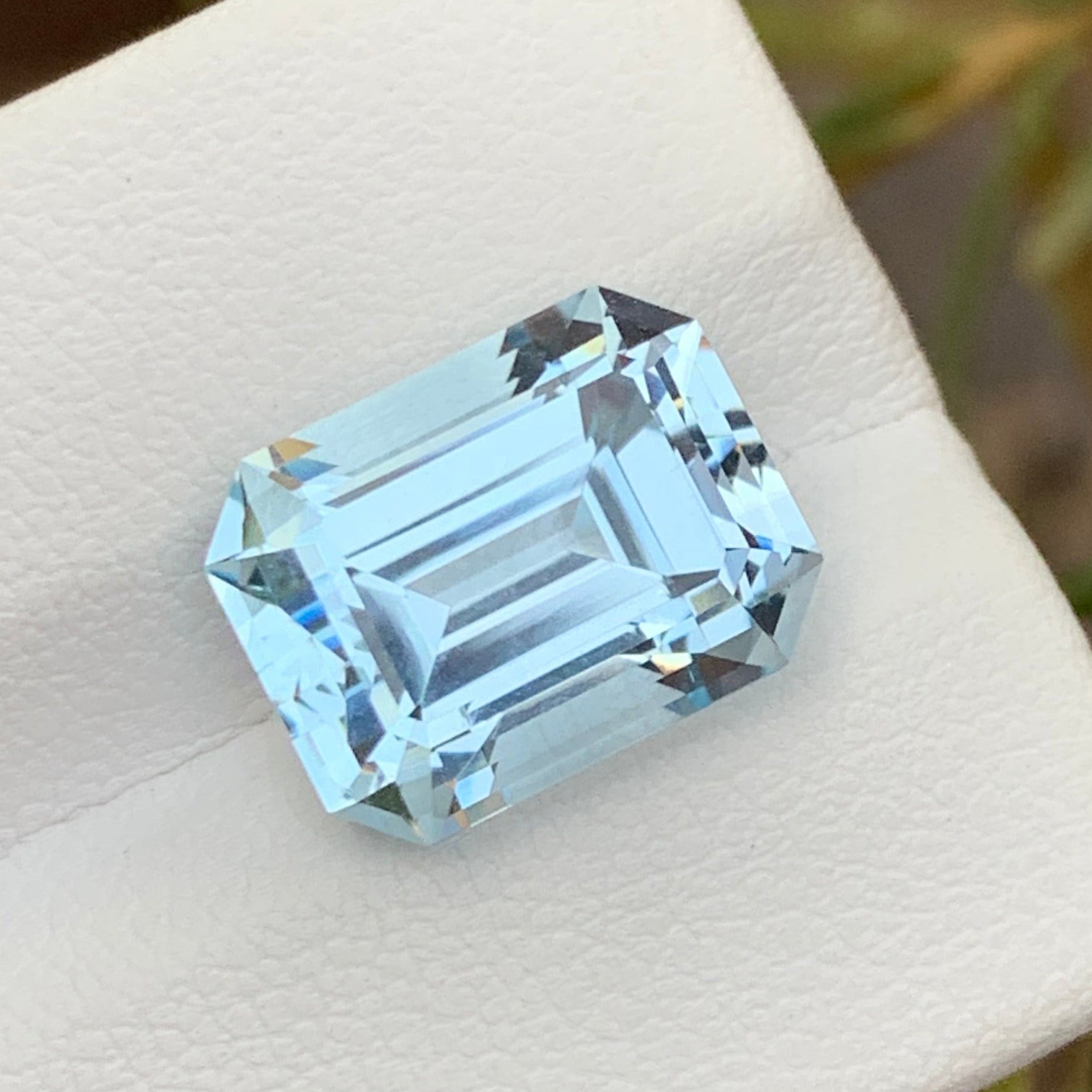 Swiss blue topaz emerald cut

10.05 ct blue topaz