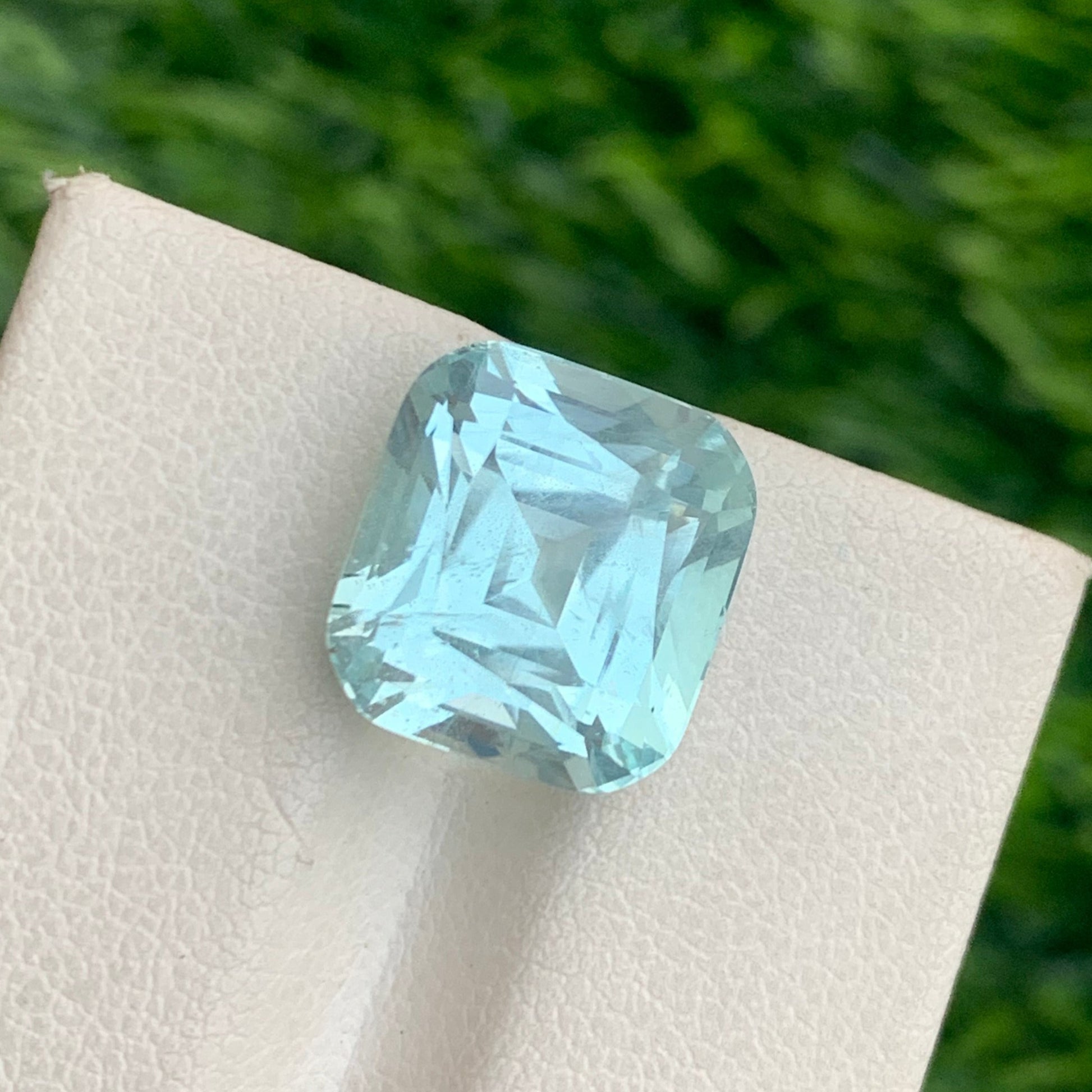 Untreated Blue Aquamarine Gemstone