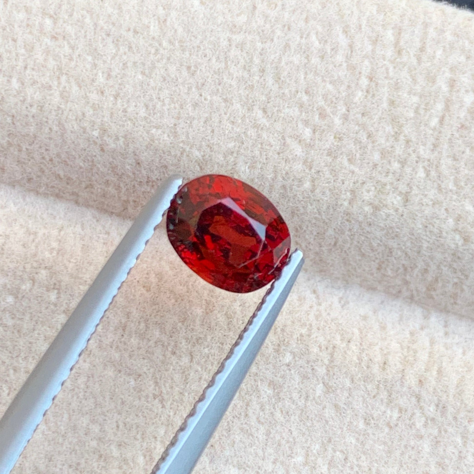 Untreated Burma Red Spinel

Red Spinel for Fine Jewelry