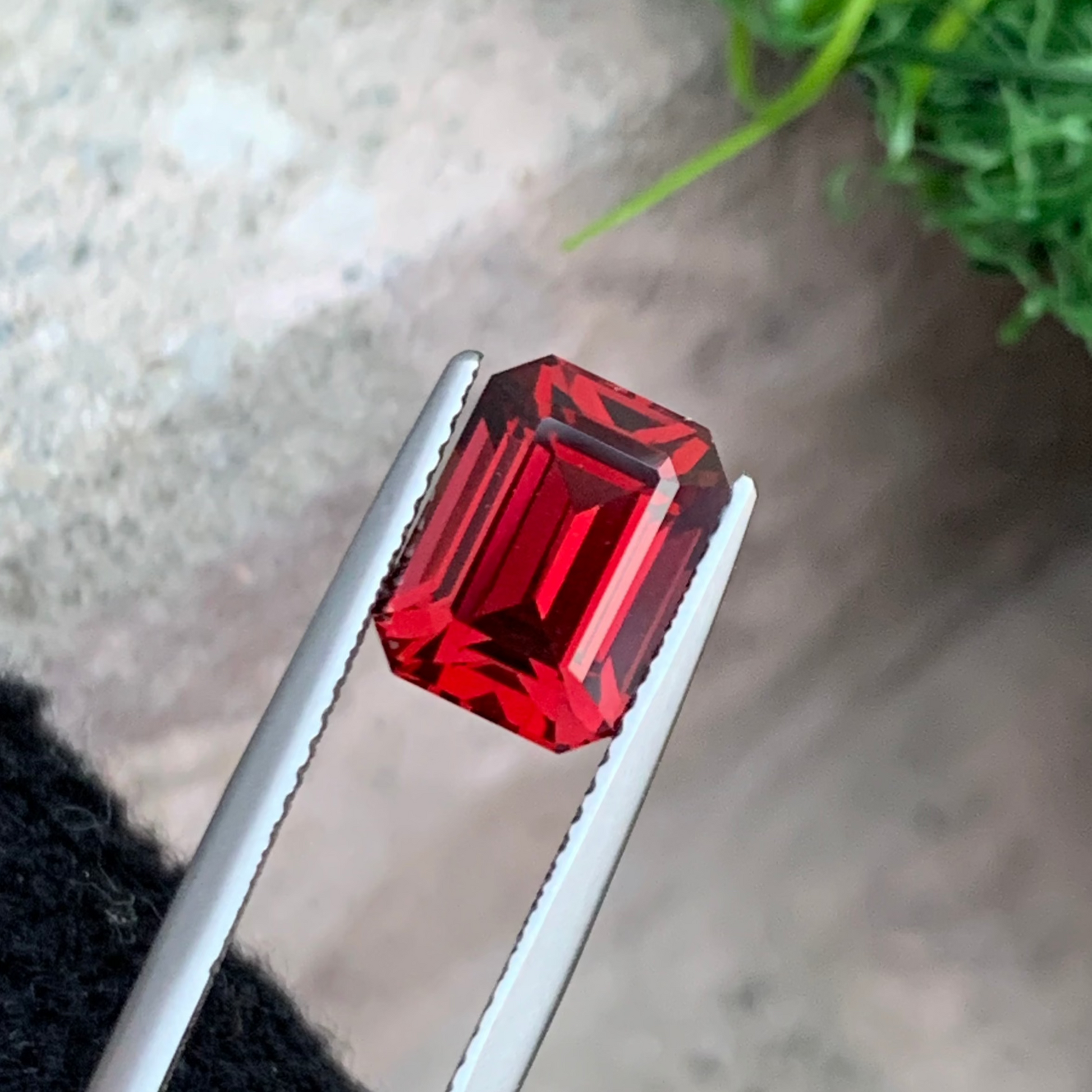 Untreated Madagascar Garnet Loose Stone