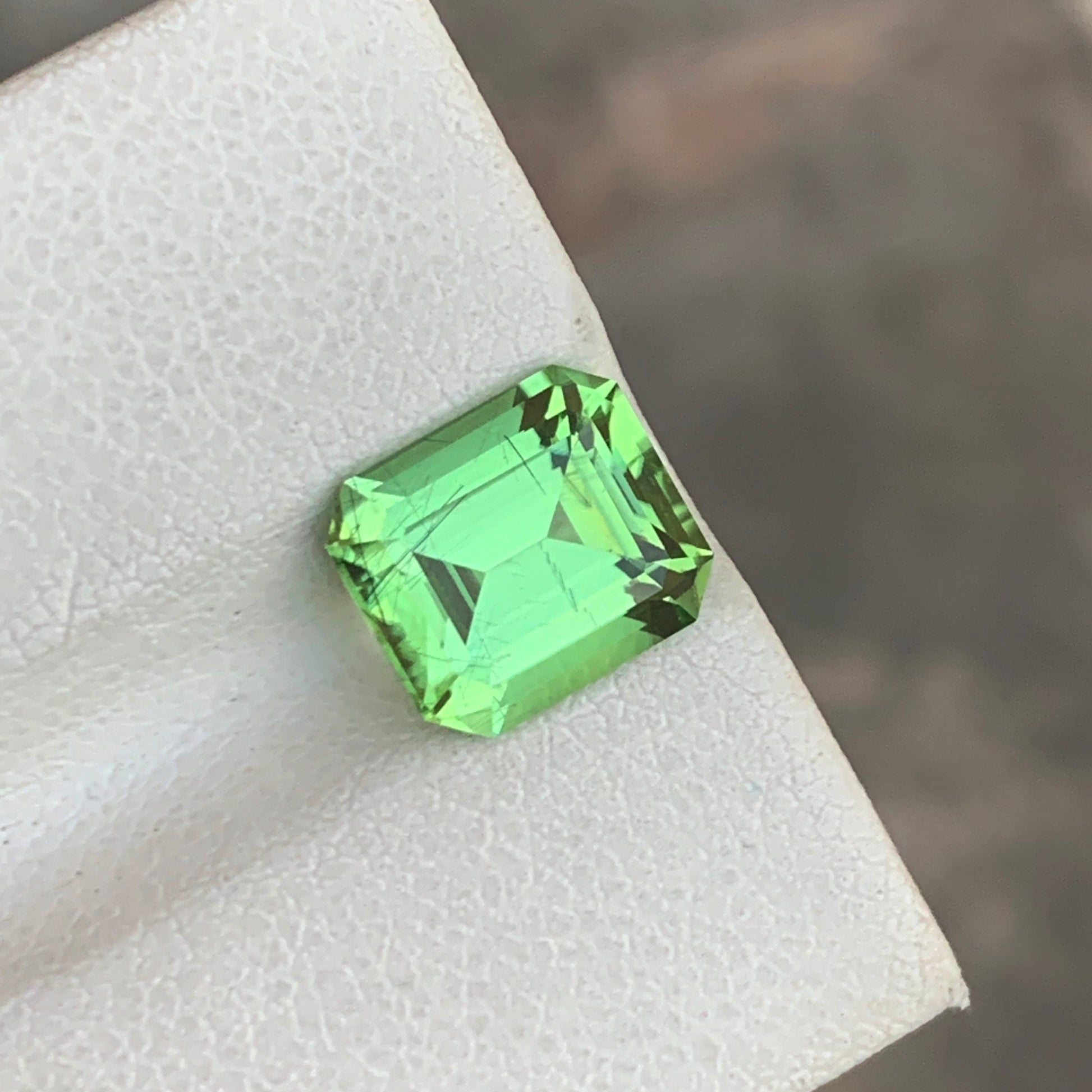 Untreated VVS Clarity Peridot Stone
