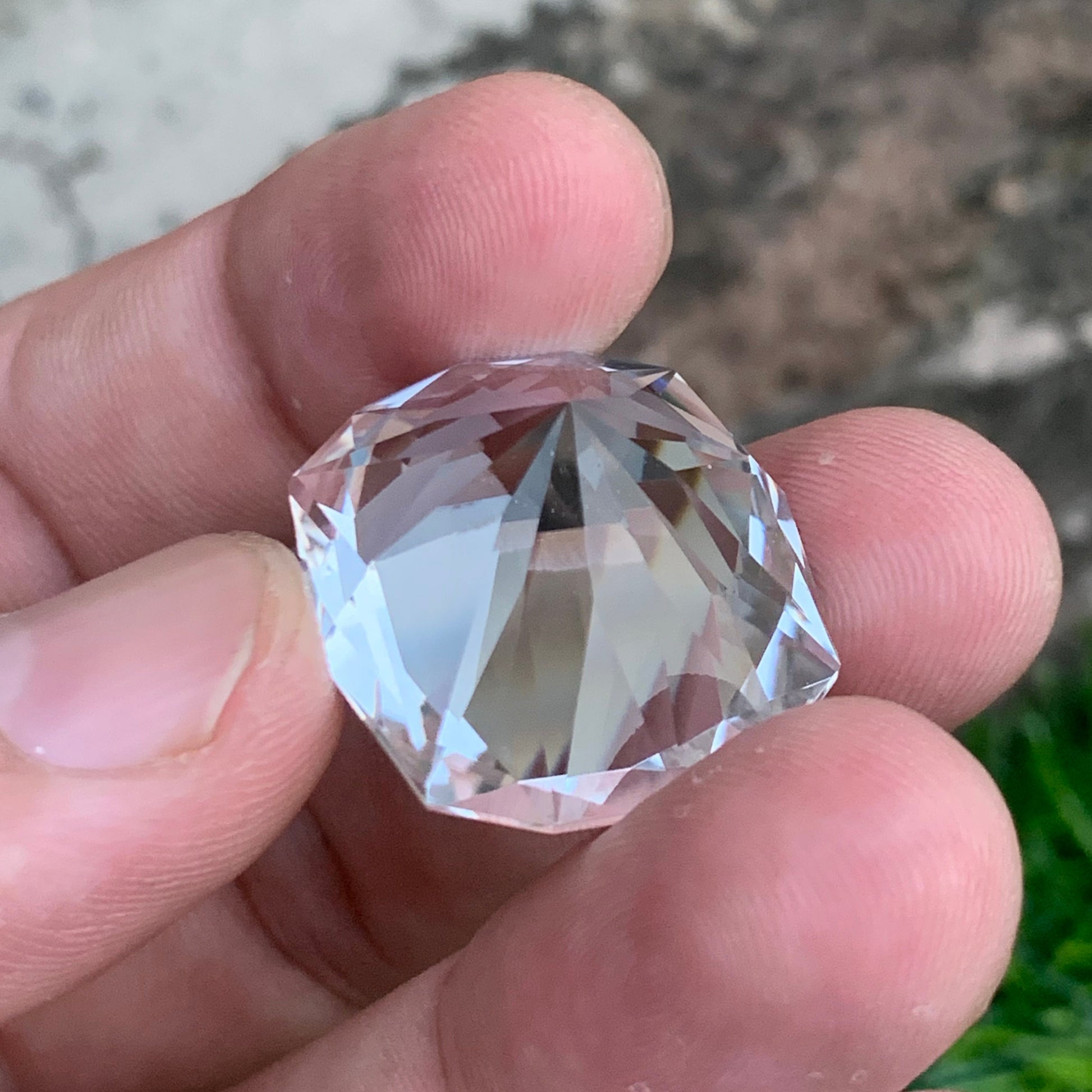 Untreated quartz gemstone with fancy cut and clean clarity
54.85 carat natural quartz gemstone for collectors