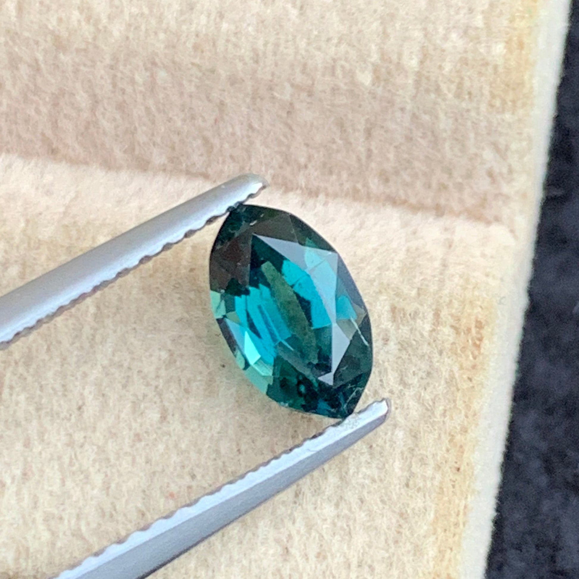 VVS Clarity Teal Blue Tourmaline Loose Gemstone

Natural Afghan Teal Tourmaline Collector Grade Gemstone