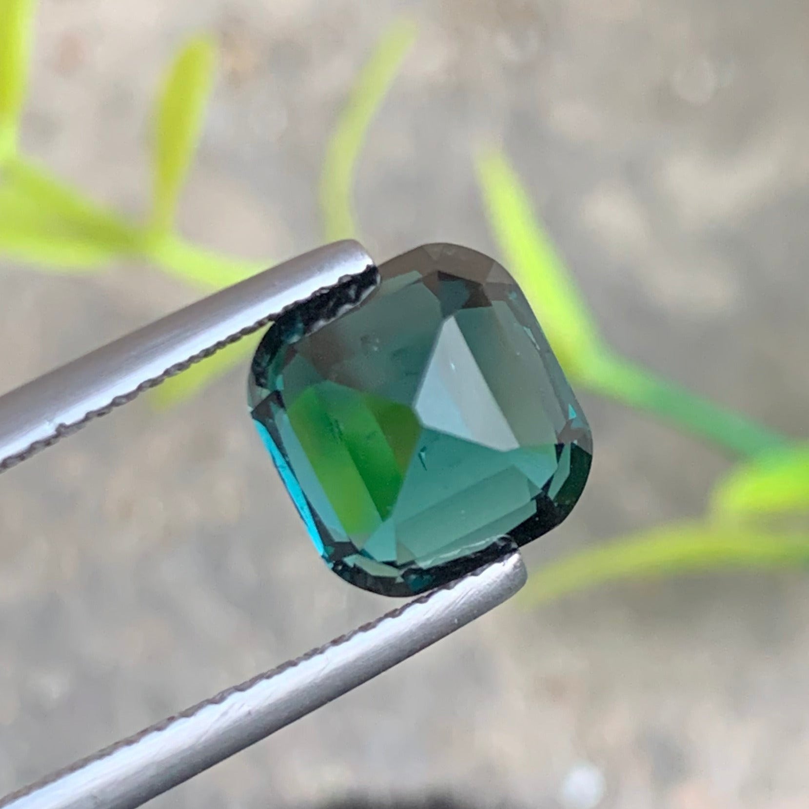VVS Lagoon Tourmaline Gemstone
Untreated Dark Lagoon Tourmaline
Fine Jewelry Tourmaline Gem