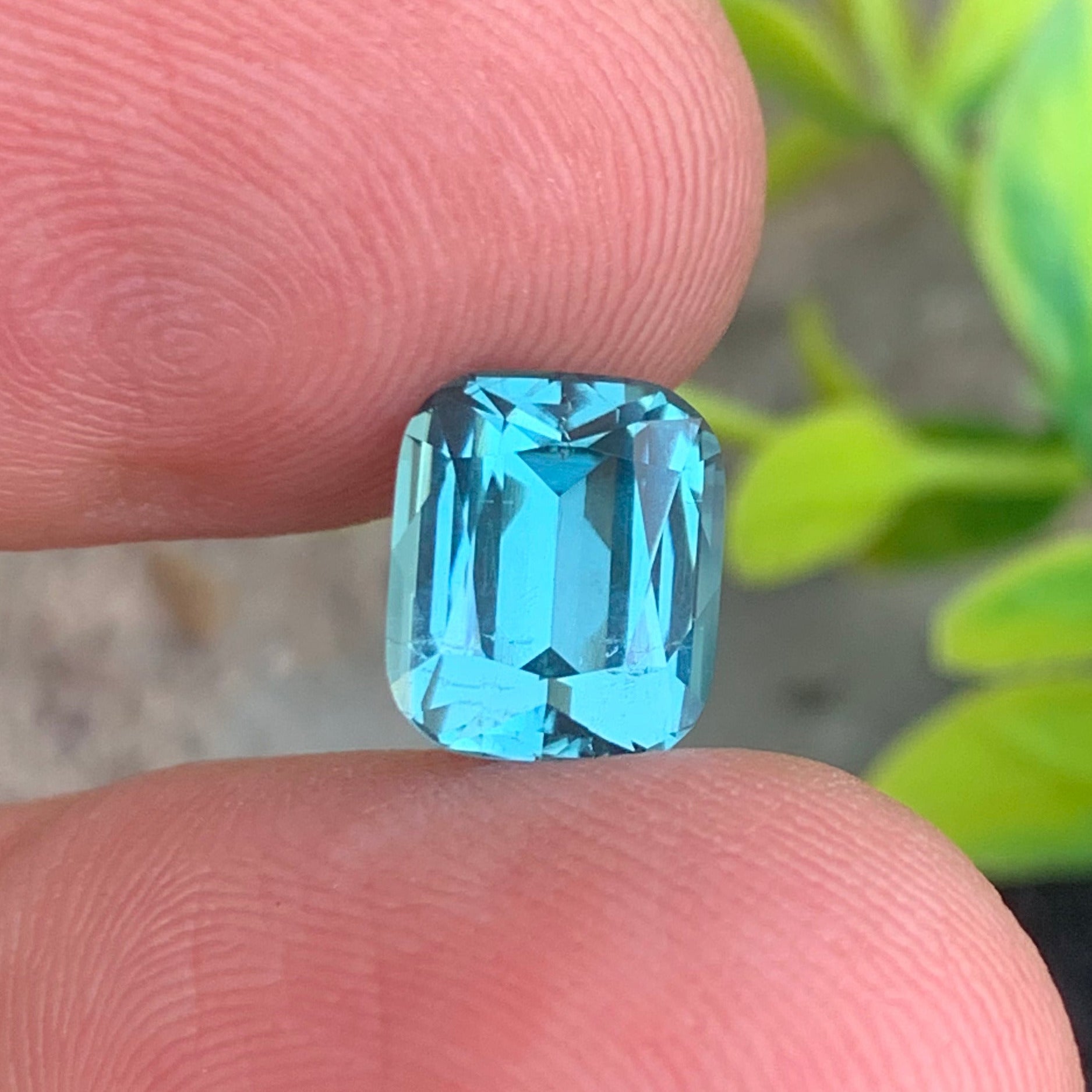 VVS clarity Lagoon Tourmaline gemstone for rings and pendants
Rare Afghan Lagoon Tourmaline with ocean blue green hues
