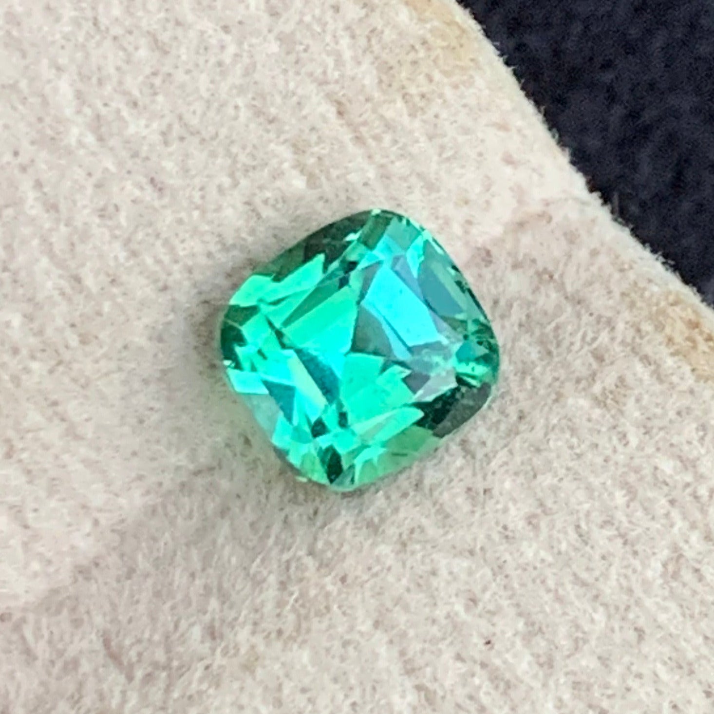 VVS clarity bluish green tourmaline gemstone close-up
Natural bluish green tourmaline for earrings and custom jewelry