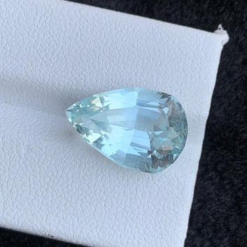 Aquamarine pendant
Aquamarine ring
Aquamarine gift