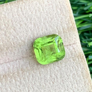 Green Peridot
Green Peridot jewlery