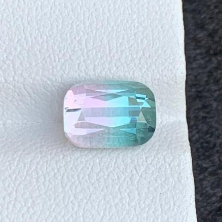 Bicolor Tourmaline ring
Bicolor Tourmaline pendant