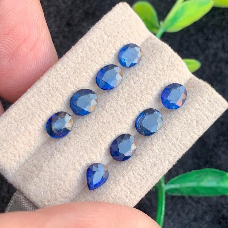  Deep Blue Sapphire
 Deep Blue Sapphire jewelry