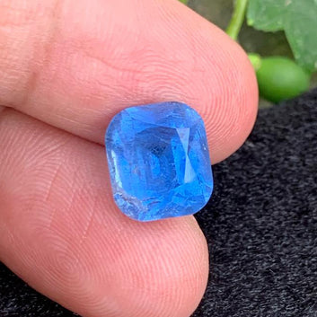 7.72 Carats Vivid Blue Aquamarine – Cushion Cut | Hot Blue Aquamarine | Origin Pakistan
