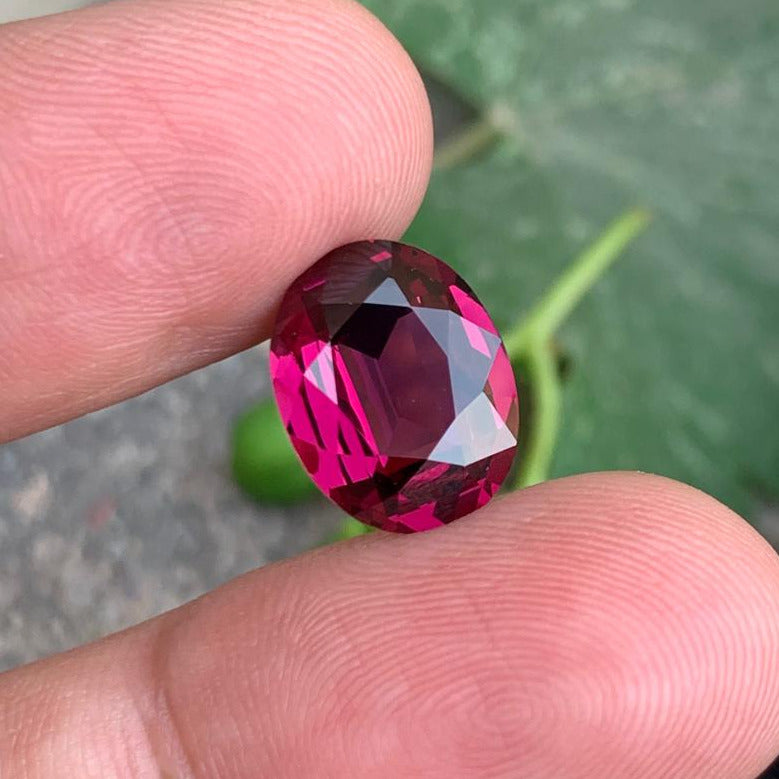 Pinkish Red Garnet gemstone
Pinkish Red Garnet jewelry