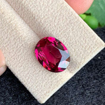 Pinkish Red Garnet ring
Pinkish Red Garnet pendant