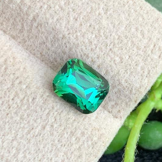 Bluish Green Tourmaline Gemstone
Bluish Green Tourmaline jewelry