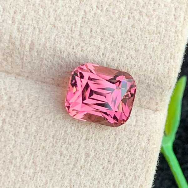 Pink Tourmaline gemstone
Pink Tourmaline jewelry