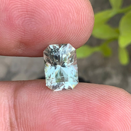 Achroite Tourmaline
colourless Tourmaline
achroite tourmaline radiant scissor cut

colorless tourmaline gemstone afghanistan