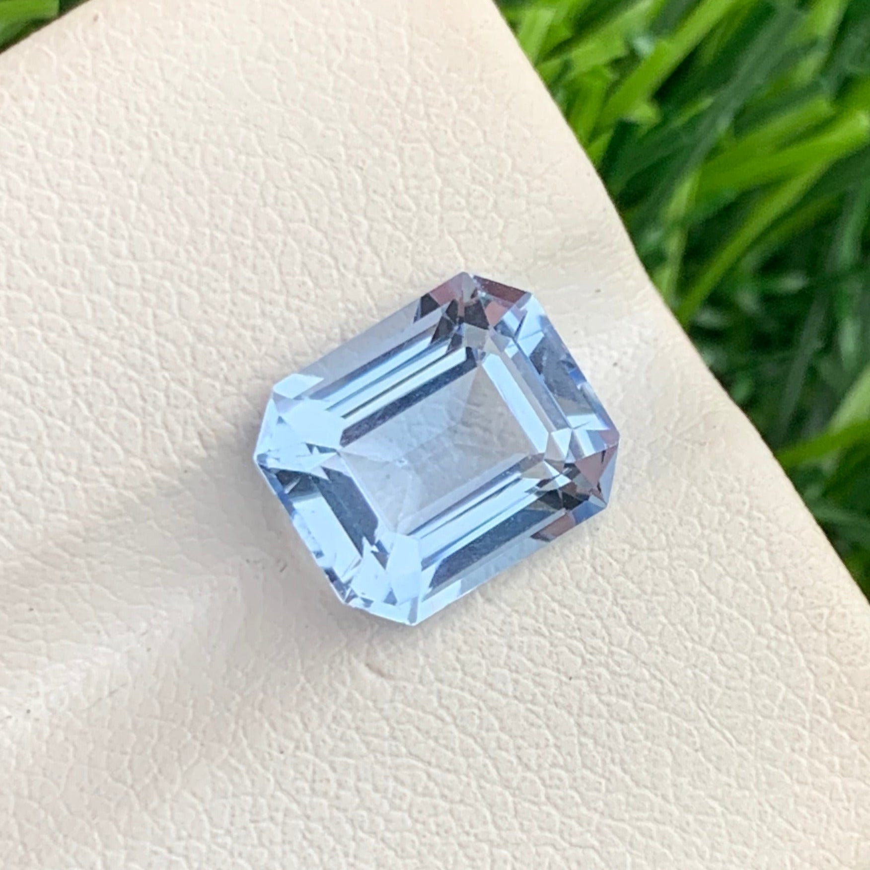 emerald cut aquamarine loose stone
blue aquamarine jewelry gemstone
premium aquamarine gemstone
aquamarine march birthstone