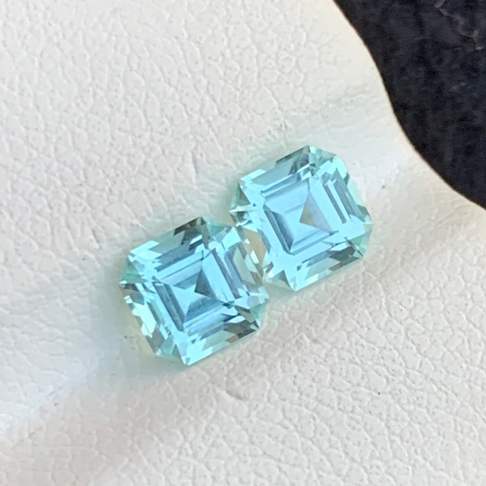 eye clean tourmaline gemstones
afghanistan tourmaline pair